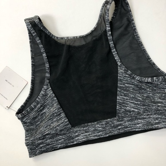 VSX Sport | High Neck Mesh Detail Sports Bra - Picture 2 of 7